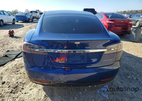 2020 Tesla Model S z USA, uszkodzony, nr VIN 5YJSA1E24LF359184